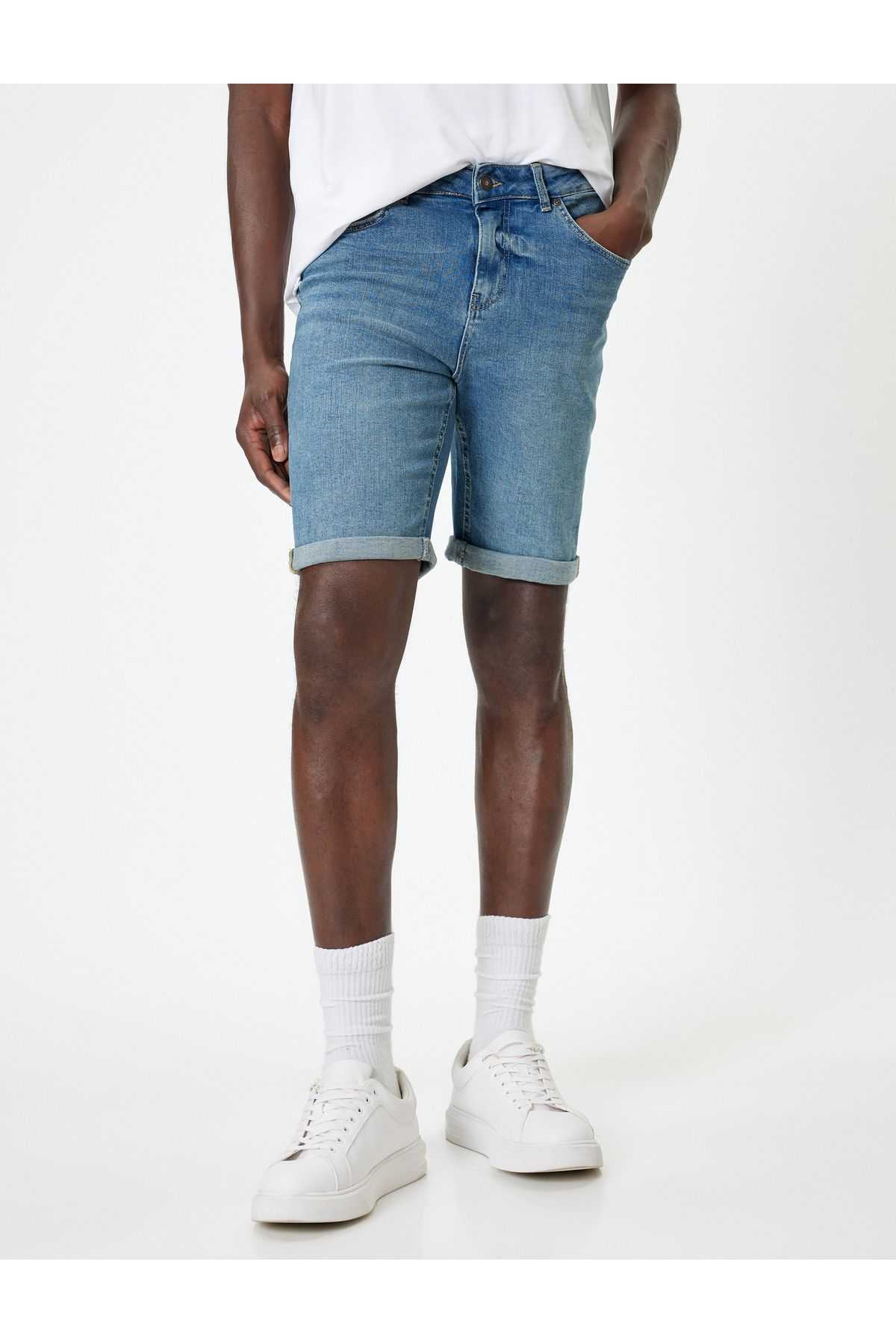 جیب دکمه ای شلوارک جین برمودا باریک با جزئیات