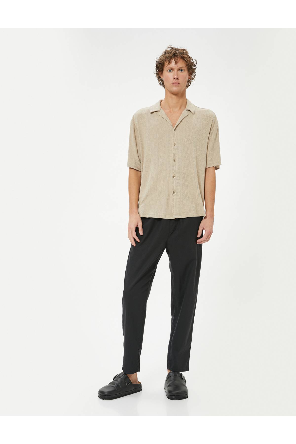 شلوار جین مرد خاکی