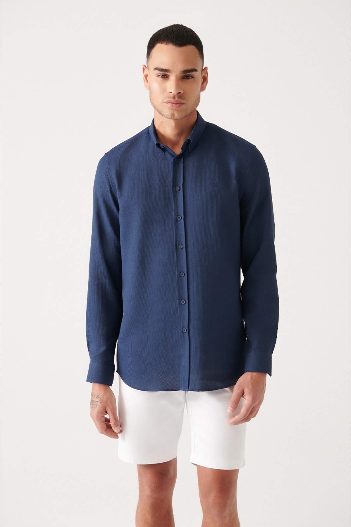 mens-indigo-buttoned-collar-textured-cotton-slim-fit-shirt