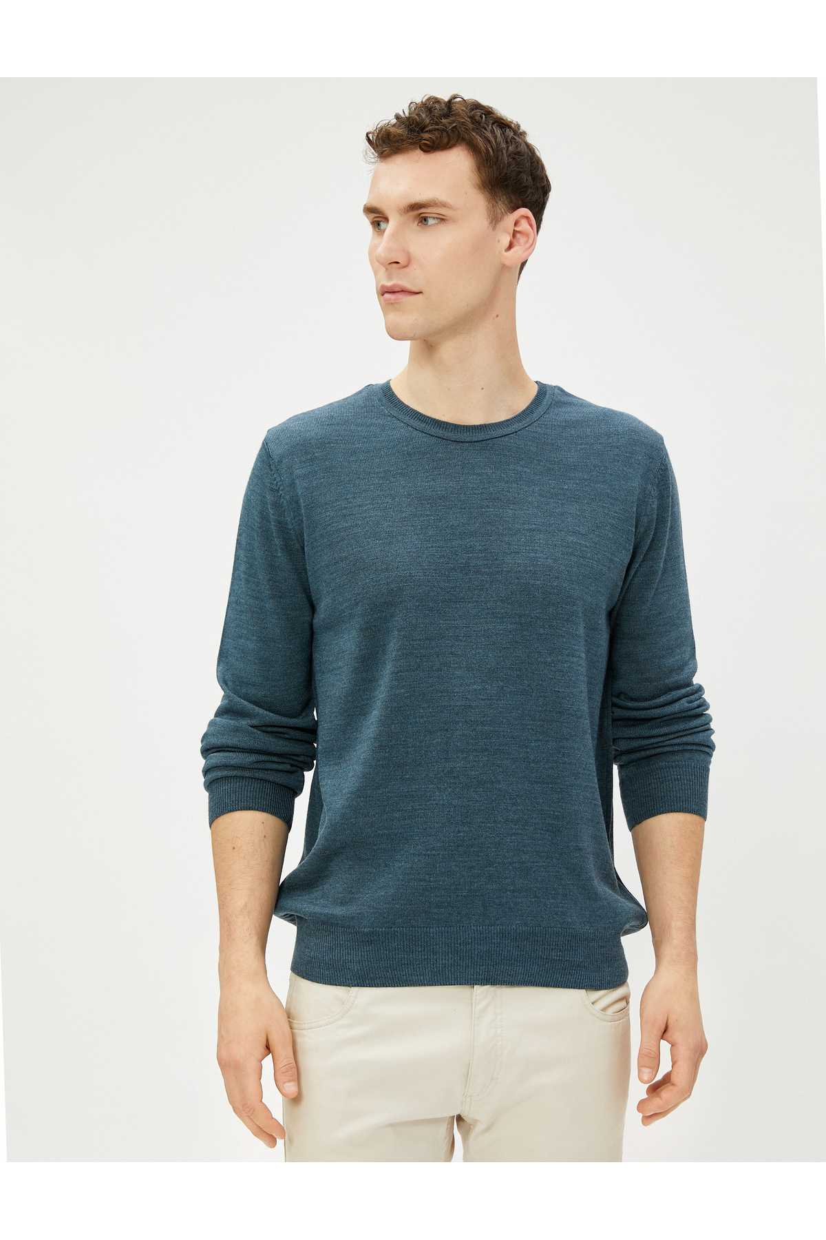 ژاکت بافتنی پایه آستین بلند یقه باریک